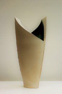 Nele Zander - Gefäß und Vase aus Keramik 2